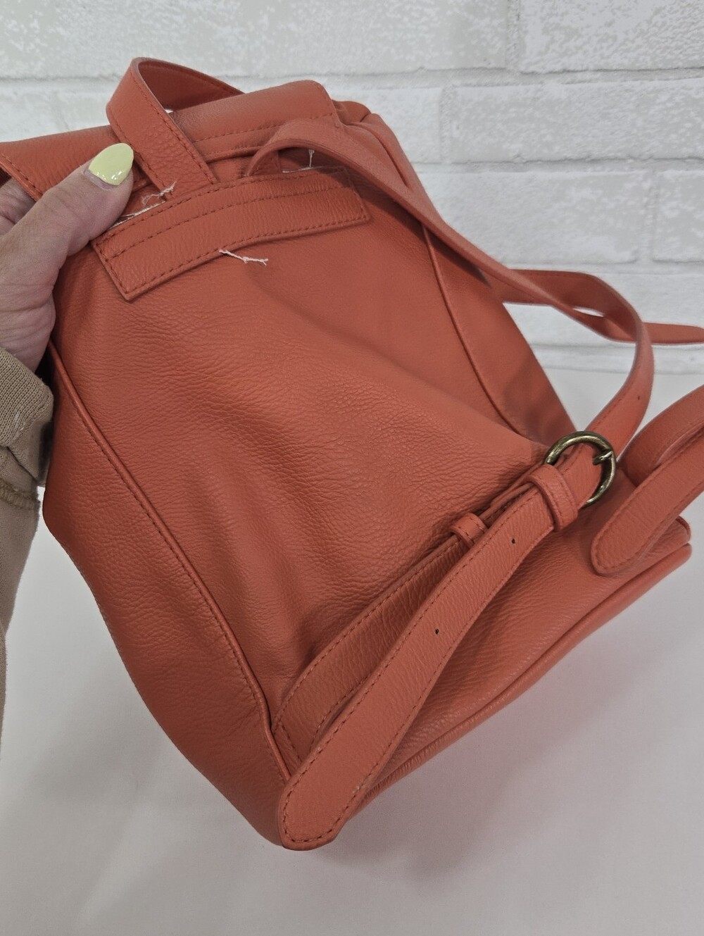 Universal Thread like new mini backpack - Picture 4 of 14
